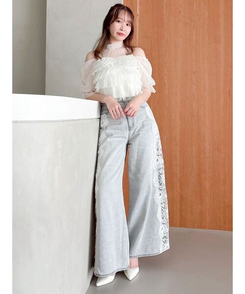 dazzlin(ダズリン)の「ティアードフレアペプラムブラウス(シャツ/ブラウス・レディース・グリーン/アイボリー/ブラウン・FREE)」の5枚目の写真