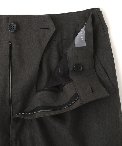 MARGARET HOWELL(マーガレットハウエル)の「LINEN WOOL SILK PLAINWEAVE(その他パンツ・メンズ・チャコール・SMALL/MEDIUM/LARGE)」の3枚目の写真
