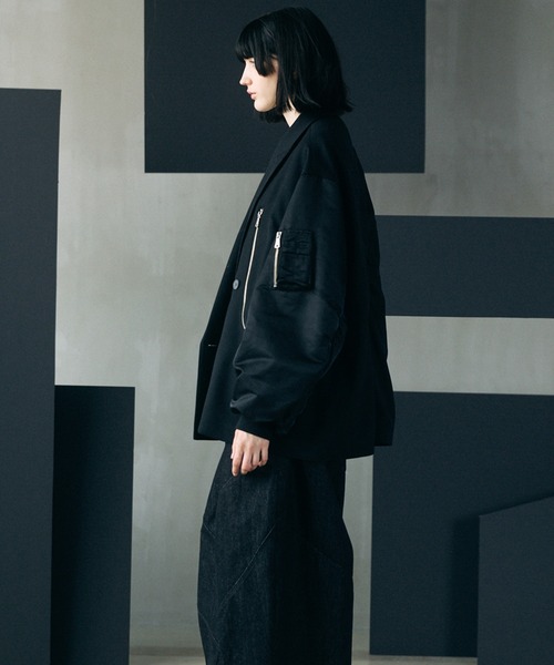 MAISON SPECIAL（メゾンスペシャル）の「《UNISEX》Prime-Over MA-1 Sleeve Double Breasted Curved Zip Tailored Jacket/プライムオーバーMA-1スリーブダブルブレストカーブジップテーラードジャケット【MAISON SPECIAL/メゾンスペシャル】（テーラードジャケット・メンズ・ライトグリーン/カーキ/ブラック・2/1）」の13枚目の写真