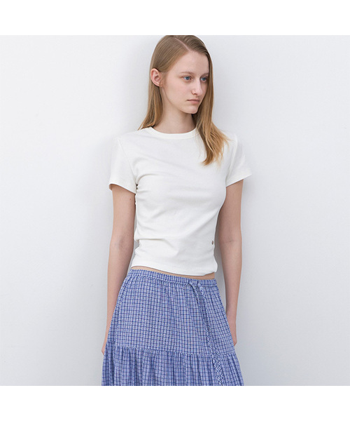 ATELIER NAIN(アトリエナイン)の「SIGNATURE SLIM TEE (T-7235)(Tシャツ/カットソー・レディース・ブラック/ホワイト/チャコール/ダークネイビー/ライトグリーン・SMALL/MEDIUM)」の2枚目の写真