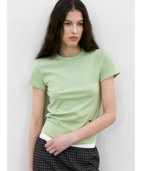 ATELIER NAIN(アトリエナイン)の「SIGNATURE SLIM TEE (T-7235)(Tシャツ/カットソー・レディース・ブラック/ホワイト/チャコール/ダークネイビー/ライトグリーン・SMALL/MEDIUM)」の6枚目の写真