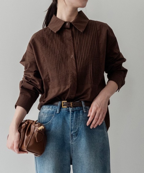 on:nue(オンニュ)の「【on:nue】 ピンタックウエストリボンオーバーシャツ /26-27 AW COLLECTION(シャツ/ブラウス・レディース・ブルー/ホワイト/ブラック/ブラウン・FREE)」の3枚目の写真