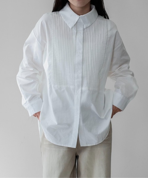 on:nue(オンニュ)の「【on:nue】 ピンタックウエストリボンオーバーシャツ /26-27 AW COLLECTION(シャツ/ブラウス・レディース・ブルー/ホワイト/ブラック/ブラウン・FREE)」の11枚目の写真