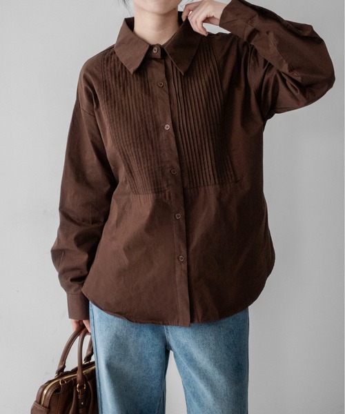 on:nue(オンニュ)の「【on:nue】 ピンタックウエストリボンオーバーシャツ /26-27 AW COLLECTION(シャツ/ブラウス・レディース・ブルー/ホワイト/ブラック/ブラウン・FREE)」の17枚目の写真