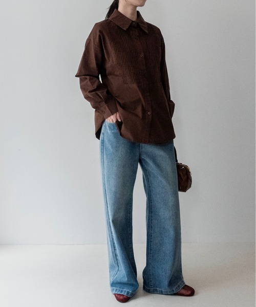 on:nue(オンニュ)の「【on:nue】 ピンタックウエストリボンオーバーシャツ /26-27 AW COLLECTION(シャツ/ブラウス・レディース・ブルー/ホワイト/ブラック/ブラウン・FREE)」の7枚目の写真