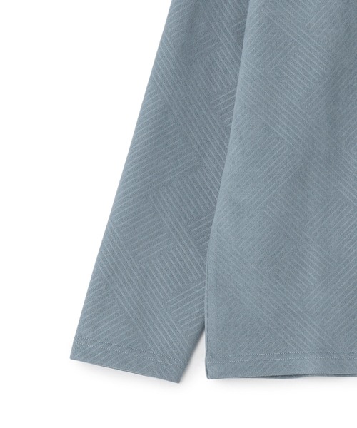 MEN'S BIGI（メンズビギ）の「テックスエードダンボールモックネックロングT［ストレッチ］（Tシャツ/カットソー・メンズ・ブルー/オフホワイト・02/01/03）」の17枚目の写真