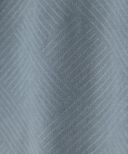 MEN'S BIGI（メンズビギ）の「テックスエードダンボールモックネックロングT［ストレッチ］（Tシャツ/カットソー・メンズ・ブルー/オフホワイト・02/01/03）」の18枚目の写真