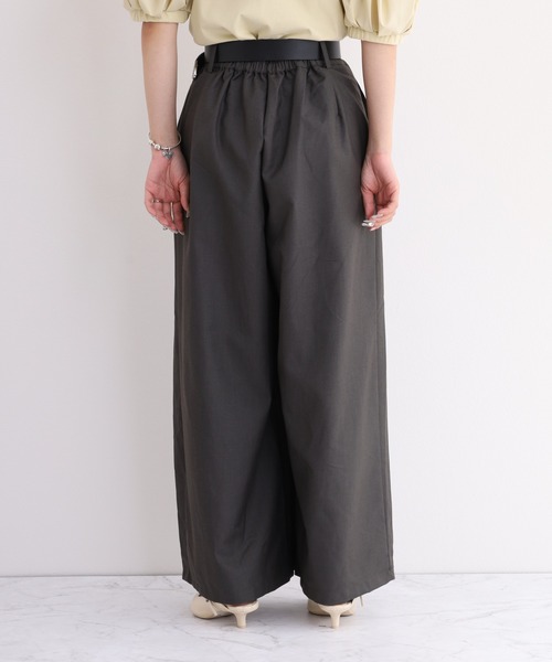 laulea(ラウレア)の「laulea 合皮ベルト付ダブルタックワイドパンツ(スラックス・レディース・ブラック/ダークグレー・M/L)」の22枚目の写真