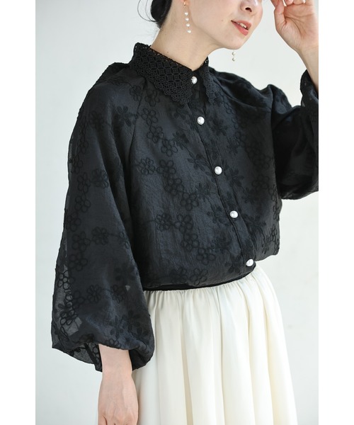 cawaii（カワイイ）の「花刺繍とレースのポワン袖ブラウス（シャツ/ブラウス・レディース・ブラック/ホワイト・FREE）」の21枚目の写真