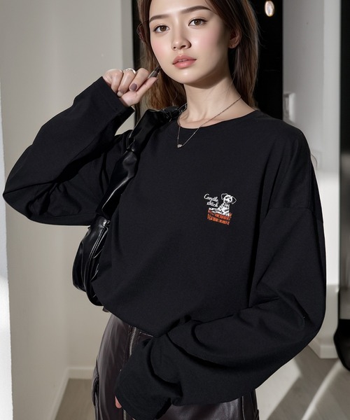 Chandelier(シャンデリア)の「ゆったり 着やすい ルーズシルエット 刺繍 ワンポイント ロンT(Tシャツ/カットソー・レディース・グレー/ホワイト系1/ホワイト系/ホワイト/ブラック系2/ブラック系/ブラック系4/ブラック系3/ブラック系1/ブラック/ホワイト系2/ブラック系5/ブラック系6/ブラック系7/ブラック系8/グリーン・L/M)」の8枚目の写真