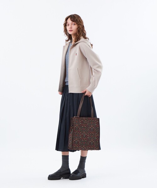 MACKINTOSH PHILOSOPHY(マッキントッシュ フィロソフィー)の「バッキンガムベア ダンボールパーカー(パーカー・レディース・ベージュ系その他/ダークネイビー/ホワイト系その他/ブラック/ブラウン/ブラウン系その他4・38)」の18枚目の写真