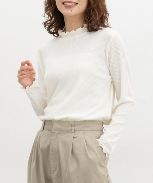 Honeys(ハニーズ)の「メローハイネックTシャツ(Tシャツ/カットソー・レディース・ブラウン/ダークブルー/ブラック/イエロー/ネイビー/オフホワイト/ライトベージュ/ピンク系その他2・LL/M/S/L)」の2枚目の写真