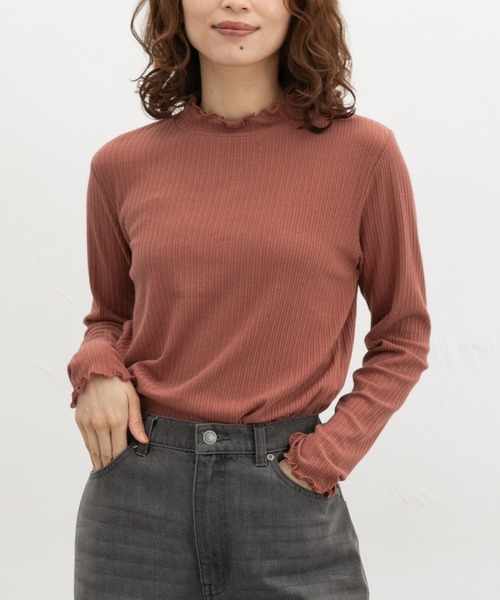 Honeys(ハニーズ)の「メローハイネックTシャツ(Tシャツ/カットソー・レディース・ブラウン/ダークブルー/ブラック/イエロー/ネイビー/オフホワイト/ライトベージュ/ピンク系その他2・LL/M/S/L)」の8枚目の写真