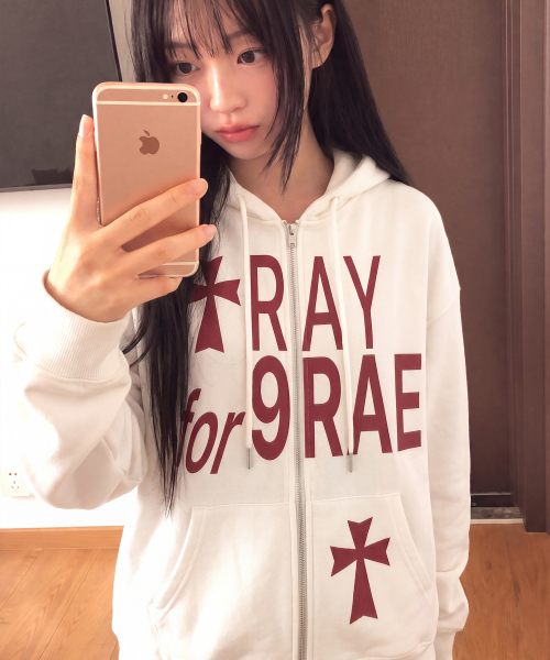 GRAVER（グレーバー）の「[UNISEX]PRAY FOR ジップアップパーカー_4カラー（パーカー・レディース・ブラック/グレー/イエロー/ホワイト・LARGE/MEDIUM）」の10枚目の写真