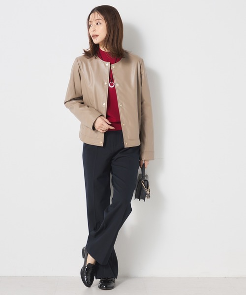 GALLORIA(ギャローリア)の「【手洗いOK】フェイクレザーノーカラージャケット(ノーカラージャケット・レディース・ベージュ/ブラウン・M/L/S/LL)」の3枚目の写真