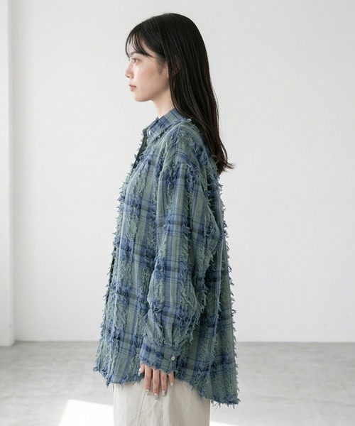 CRB（シーアールビー）の「フリンジチェックシャツ（シャツ/ブラウス・レディース・ベージュ/ブルー/オフホワイト・F）」の13枚目の写真