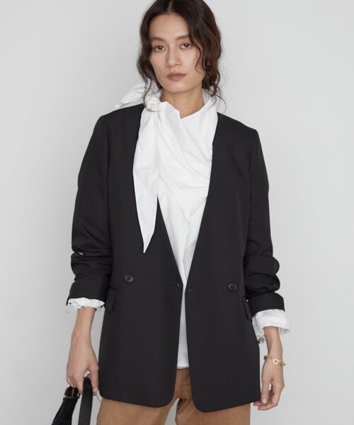 LOUNGEDRESS(ラウンジドレス)の「《シーンを問わず使える》ノーカラージャケット 秋服(ノーカラージャケット・レディース・ブラック系その他/ブラック/ベージュ・FREE)」の4枚目の写真