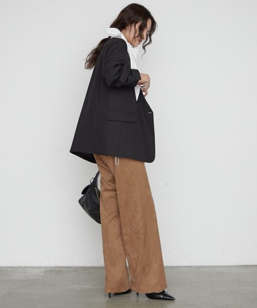 LOUNGEDRESS(ラウンジドレス)の「《シーンを問わず使える》ノーカラージャケット 秋服(ノーカラージャケット・レディース・ブラック系その他/ブラック/ベージュ・FREE)」の13枚目の写真