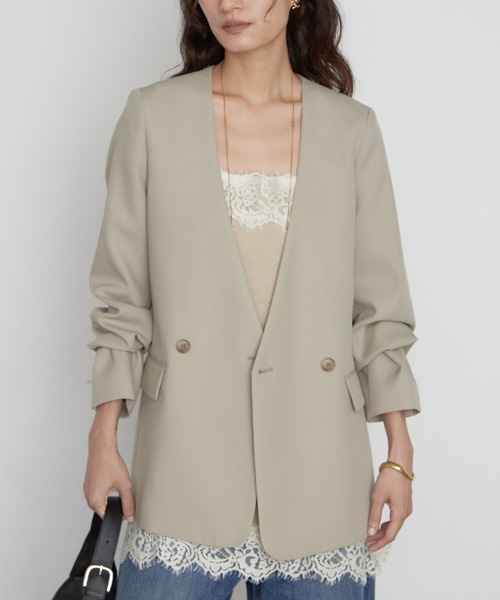 LOUNGEDRESS(ラウンジドレス)の「《シーンを問わず使える》ノーカラージャケット 秋服(ノーカラージャケット・レディース・ブラック系その他/ブラック/ベージュ・FREE)」の1枚目の写真