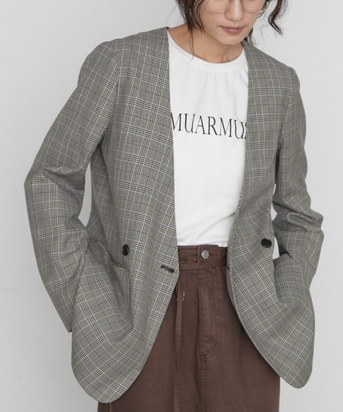 LOUNGEDRESS(ラウンジドレス)の「《シーンを問わず使える》ノーカラージャケット 秋服(ノーカラージャケット・レディース・ブラック系その他/ブラック/ベージュ・FREE)」の3枚目の写真