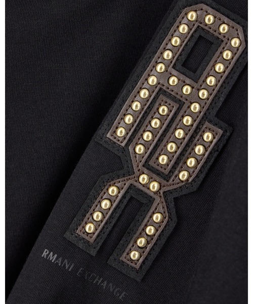 ARMANI EXCHANGE（アルマーニエクスチェンジ）の「【A|X アルマーニ エクスチェンジ】スタッズロゴ 長袖クルーネックTシャツ/REGULAR（Tシャツ/カットソー・レディース・ホワイト/ブラック・LARGE/X-SMALL/X-LARGE/SMALL/MEDIUM）」の4枚目の写真
