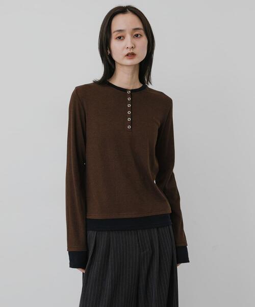 SENSE OF PLACE by URBAN RESEARCH(センスオブプレイスバイアーバンリサーチ)の「ヘンリーネックレイヤードトップ(Tシャツ/カットソー・レディース・ブラック/グレー/ブラウン・ONE)」の12枚目の写真