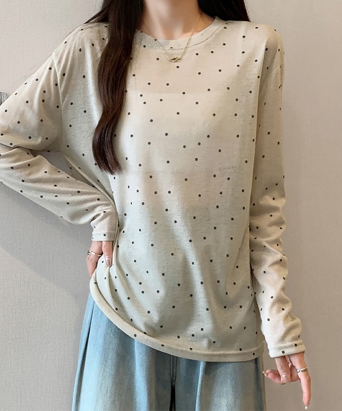 Doux Belle(ドゥーベル)の「ドット柄シアー長袖プルオーバー(Tシャツ/カットソー・レディース・ホワイト/ブラック/ベージュ/グレー・FREE)」の5枚目の写真