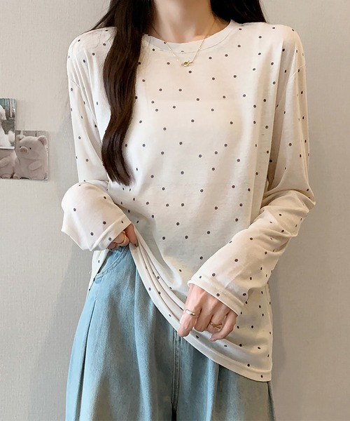 Doux Belle(ドゥーベル)の「ドット柄シアー長袖プルオーバー(Tシャツ/カットソー・レディース・ホワイト/ブラック/ベージュ/グレー・FREE)」の12枚目の写真