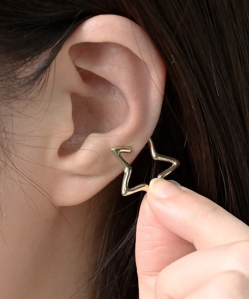 Fun & Daily（ファンアンドデイリー）の「F&D : スターイヤーカフ（イヤーカフ・レディース・ゴールド/シルバー/ブラック・FREE）」の11枚目の写真