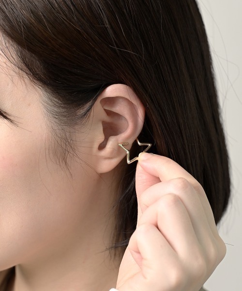 Fun & Daily（ファンアンドデイリー）の「F&D : スターイヤーカフ（イヤーカフ・レディース・ゴールド/シルバー/ブラック・FREE）」の12枚目の写真