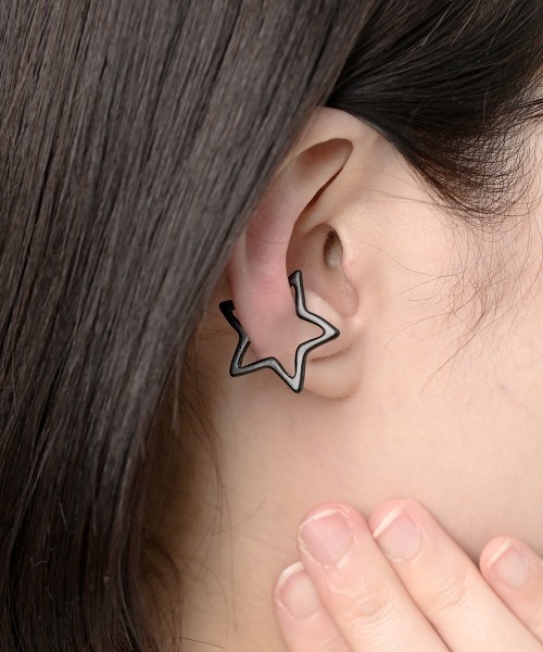 Fun & Daily（ファンアンドデイリー）の「F&D : スターイヤーカフ（イヤーカフ・レディース・ゴールド/シルバー/ブラック・FREE）」の18枚目の写真