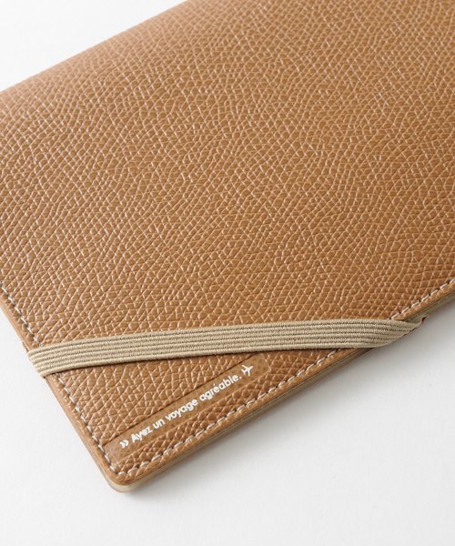 MILESTO（ミレスト）の「スキミングブロック パスポートカバー 皮革調R（トラベルグッズ・メンズ・ブラック/キャメル/レッド・ﾌﾘ-）」の8枚目の写真