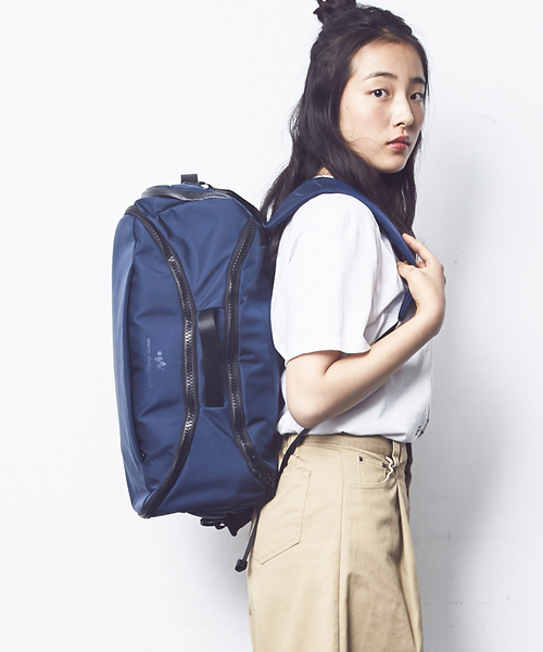 wdl.(ワームデザインラボ)の「【worm design lab/ワーム デザイン ラボ 】CITY TRAVEL BACKPACK(バックパック/リュック・メンズ・ブラック/ネイビー・FREE)」の7枚目の写真