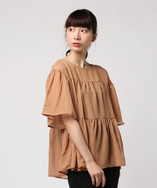 earth music&ecology(アースミュージックアンドエコロジー)の「・ティアードブラウス(シャツ/ブラウス・レディース・キャメル/カーキ/ブラック/ライトベージュ・FREE)」の4枚目の写真