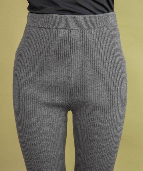 audrey and john wad（オードリーアンドジョンワッド）の「サイドスリット リブレギンス（レギンス/スパッツ・レディース・チャコールグレー/ブラック/ブラウン・S/M）」の5枚目の写真