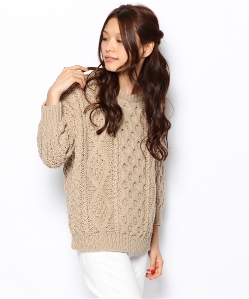 laule'a sunny side store(ラウレアサニーサイドストア)の「バルキーケーブルニット(ニット/セーター・レディース・杢グレー/ブルー/ベージュ/オフホワイト/ネイビー・FREE)」の4枚目の写真