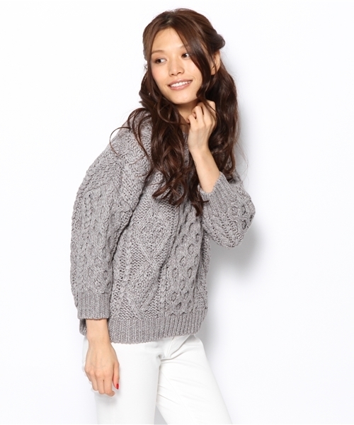 laule'a sunny side store(ラウレアサニーサイドストア)の「バルキーケーブルニット(ニット/セーター・レディース・杢グレー/ブルー/ベージュ/オフホワイト/ネイビー・FREE)」の3枚目の写真