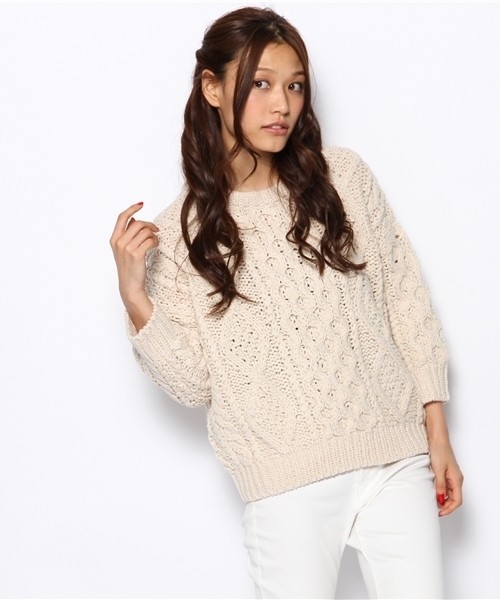 laule'a sunny side store(ラウレアサニーサイドストア)の「バルキーケーブルニット(ニット/セーター・レディース・杢グレー/ブルー/ベージュ/オフホワイト/ネイビー・FREE)」の2枚目の写真