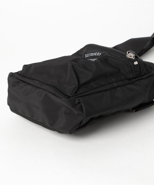 marimekko(マリメッコ)の「marimekko/Cash&Carry(ショルダーバッグ・レディース・ブラック・FREE)」の2枚目の写真