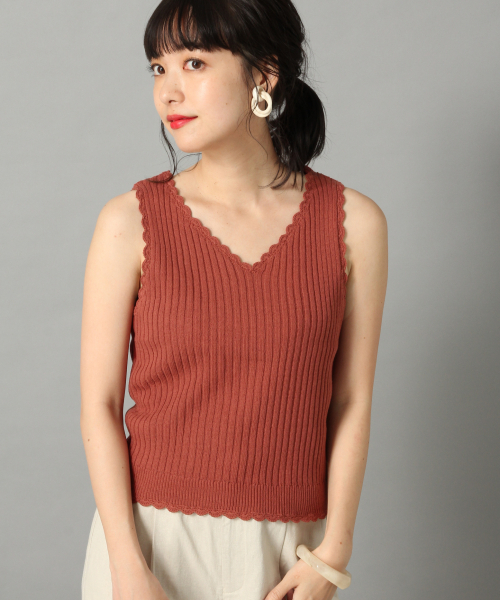 LOWRYS FARM（ローリーズファーム）の「カギバリリブタンク　838082（ニット/セーター・レディース・ブラウン/オフホワイト/ブラック/ベージュ・FREE）」の11枚目の写真