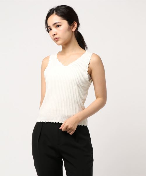 LOWRYS FARM（ローリーズファーム）の「カギバリリブタンク　838082（ニット/セーター・レディース・ブラウン/オフホワイト/ブラック/ベージュ・FREE）」の14枚目の写真