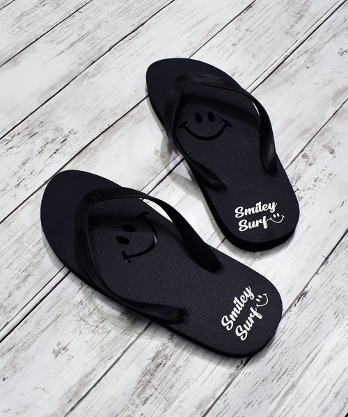291295=HOMME(ニーキューイチニーキューゴーオム)の「【SMILEY FACE】 スマイルマーク ビーチサンダル(サンダル・メンズ・ブラック/アイボリー/ネイビー/ピンク/イエロー・2/3)」の16枚目の写真