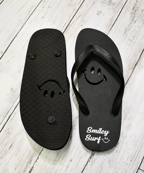 291295=HOMME(ニーキューイチニーキューゴーオム)の「【SMILEY FACE】 スマイルマーク ビーチサンダル(サンダル・メンズ・ブラック/アイボリー/ネイビー/ピンク/イエロー・2/3)」の14枚目の写真