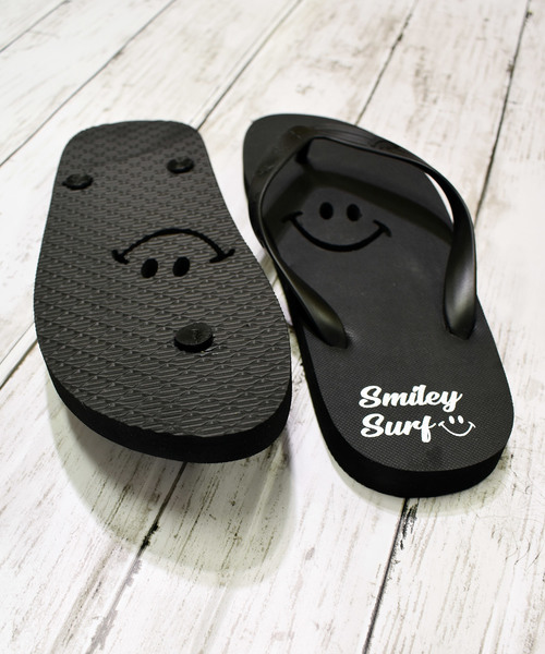 291295=HOMME(ニーキューイチニーキューゴーオム)の「【SMILEY FACE】 スマイルマーク ビーチサンダル(サンダル・メンズ・ブラック/アイボリー/ネイビー/ピンク/イエロー・2/3)」の17枚目の写真
