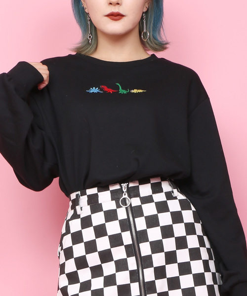 WC（ダブル シー）の「WC/ザウルス刺繍スウェット（トレーナー）（スウェット・レディース・ホワイト/パープル/ライトパープル/ブラック・FREE）」の3枚目の写真