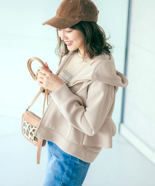 FEERICHELU（フェリーシェル）の「ボンディング バックフリル パーカー FEERICHELU（パーカー・レディース・グレー/ブラック/グレイッシュベージュ・F）」の10枚目の写真