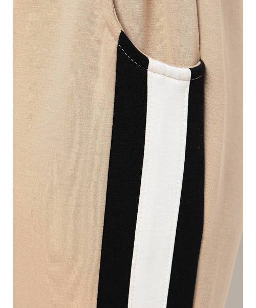 GYDA（ジェイダ）の「サイドラインパンツ（その他パンツ・レディース・ライトグレー/ブラック/ベージュ・FREE）」の5枚目の写真