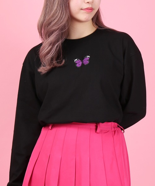 WC（ダブル シー）の「WC/バタフライ刺繍ロンT（Tシャツ/カットソー・レディース・ブラック/ピンク/オレンジ/ブルー/ホワイト・FREE）」の3枚目の写真