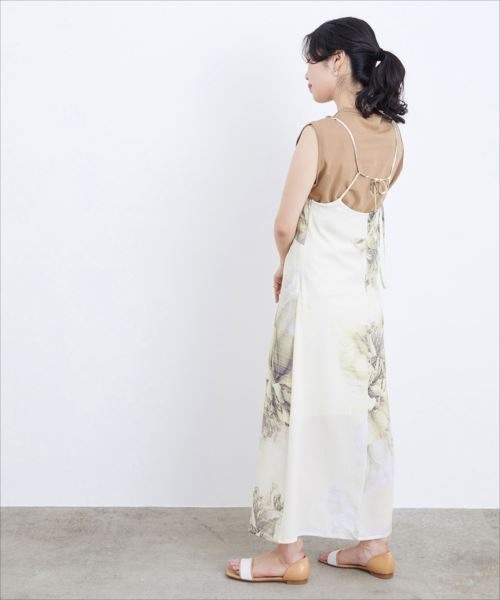 BATONER（バトナー）の「【BATONER for ADAM ET ROPE'】色別注PACK T-SHIRT(ノースリーブ)（Tシャツ/カットソー・レディース・チャコールグレー/ホワイト系その他5/ブラウン系その他2・1）」の4枚目の写真