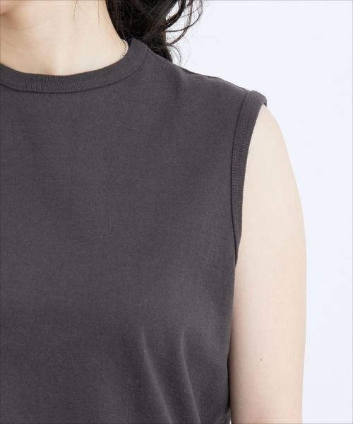 BATONER（バトナー）の「【BATONER for ADAM ET ROPE'】色別注PACK T-SHIRT(ノースリーブ)（Tシャツ/カットソー・レディース・チャコールグレー/ホワイト系その他5/ブラウン系その他2・1）」の14枚目の写真